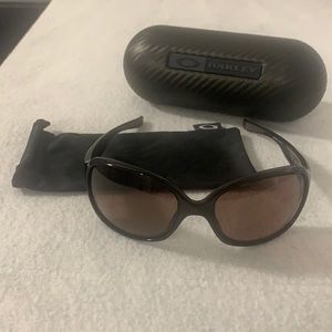 Oakley women’s Drizzle sunglasses